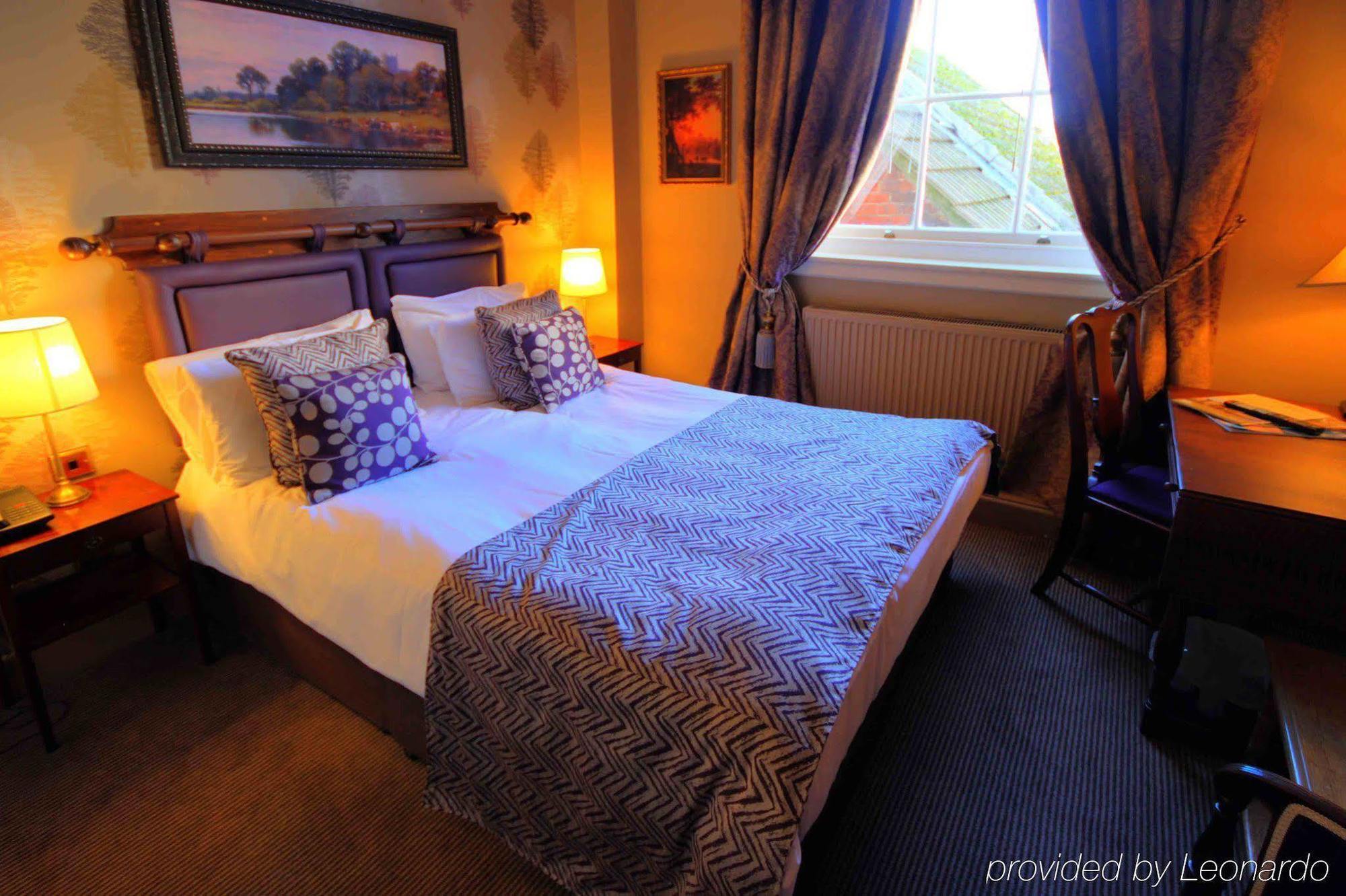 King's Head Hotel By Greene King Inns Wimborne Minster Eksteriør bilde