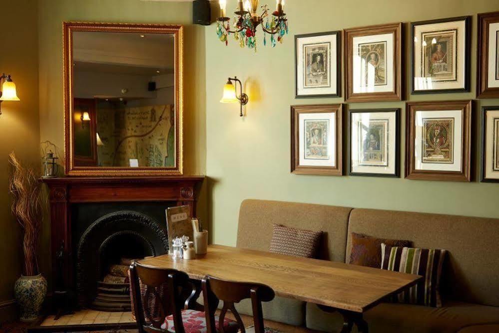 King's Head Hotel By Greene King Inns Wimborne Minster Eksteriør bilde